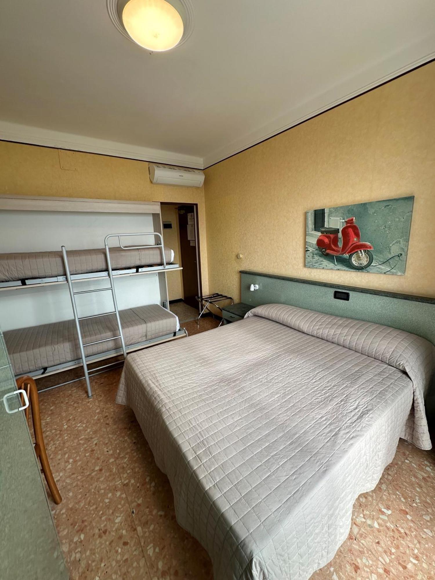 Hotel Svizzera Таджа Екстер'єр фото